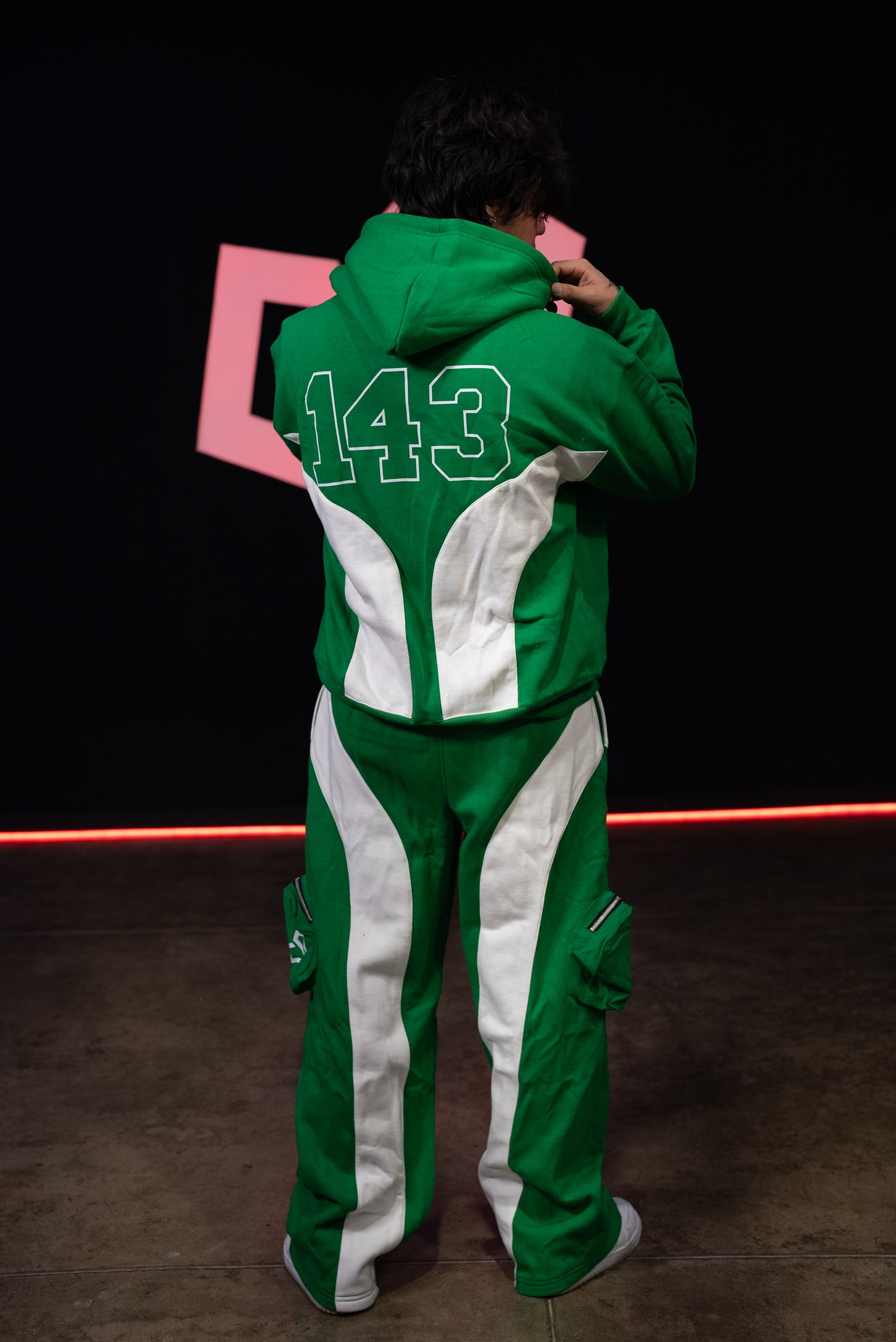 Survivor 143 Top